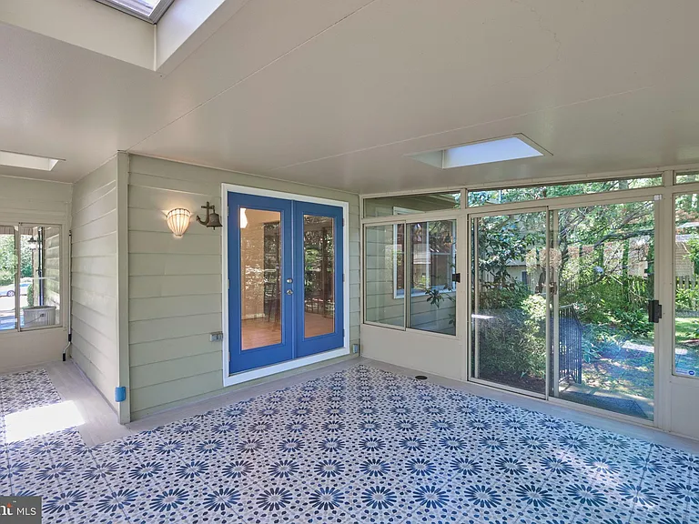 2403 Arrow Park Dr — Photo 17