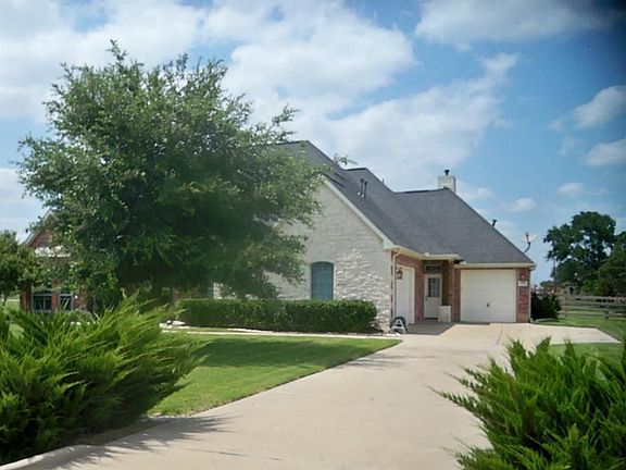 3rd image of 32630 Waterworth Ct