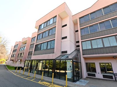 800 Willis Avenue #211, Albertson, NY, 11507