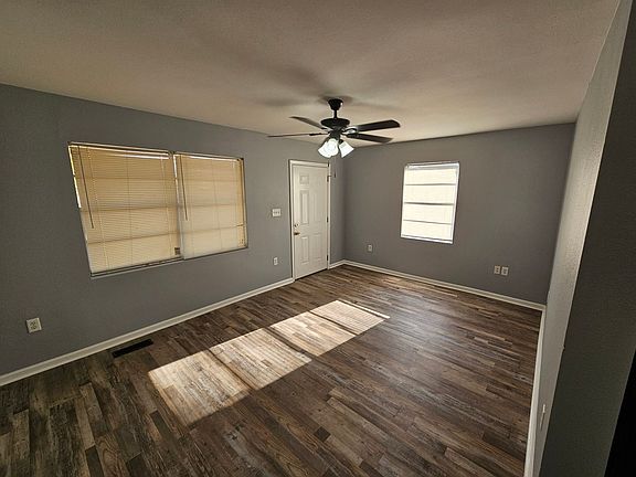 5th image of 308 N Oak St