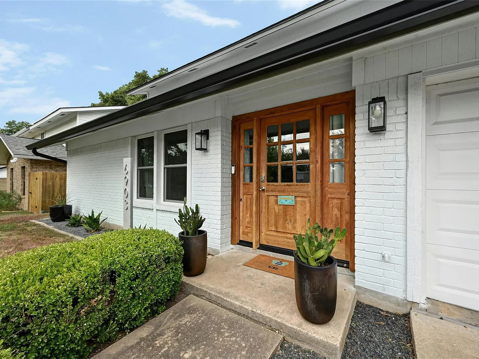3 bed, 2.5 bath, 1778 sqft, $2,900 — Photo 1