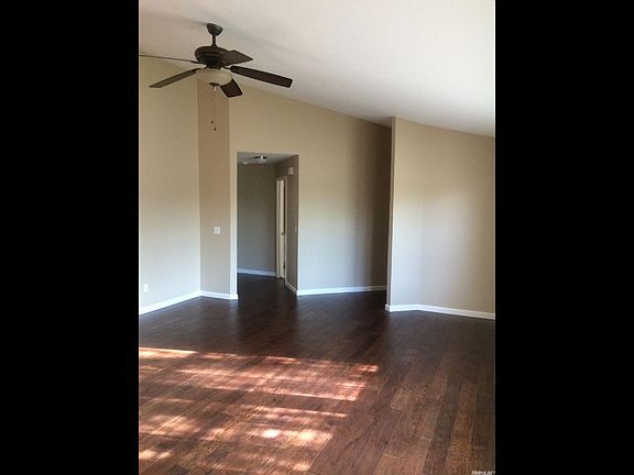 4th image of 2106 Rosalie Ct
