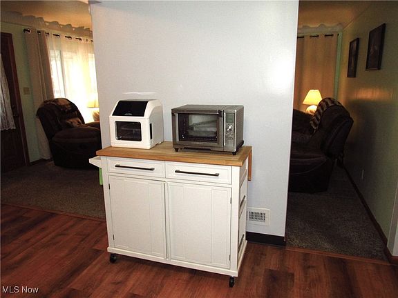 5th image of 1203 Parkleigh Dr