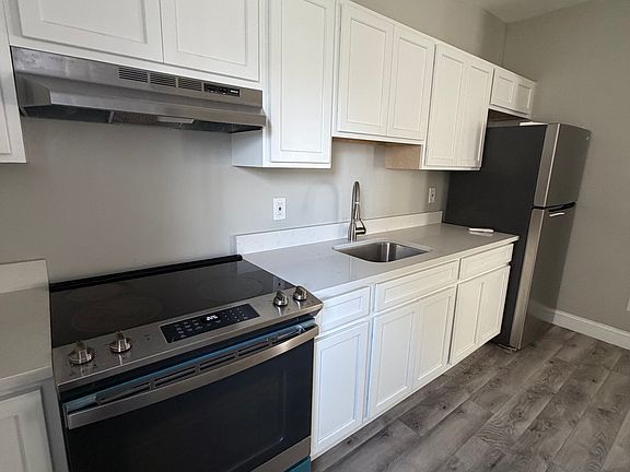 3rd image of 1179 Main St #1