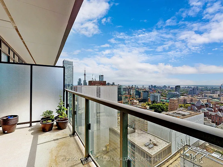 955 Bay St #3306 — Photo 23