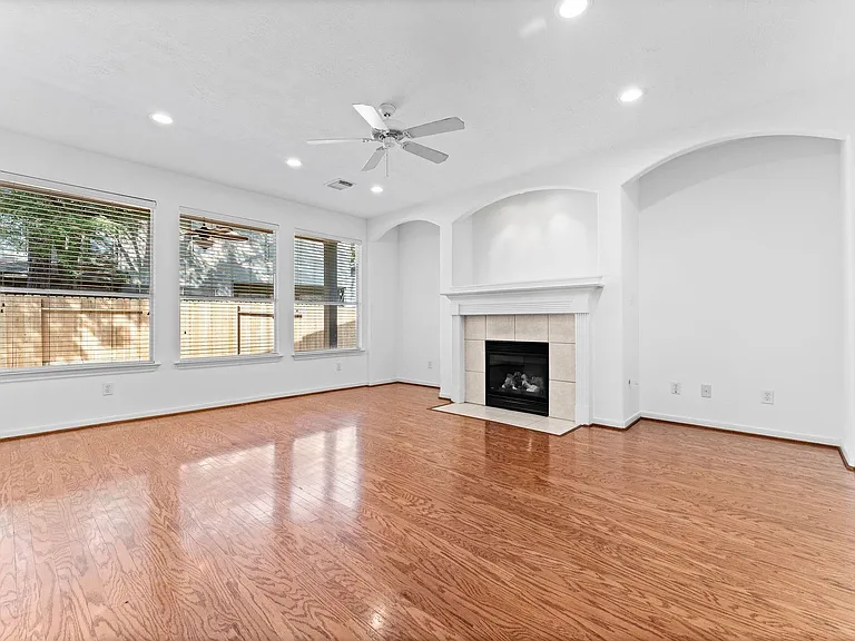39 E Burberry Cir — Photo 7