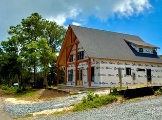 111 SE 39th St, Oak Island, NC 28465