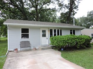 W5224 Bechaud Beach Dr, Fond Du Lac, WI 54935