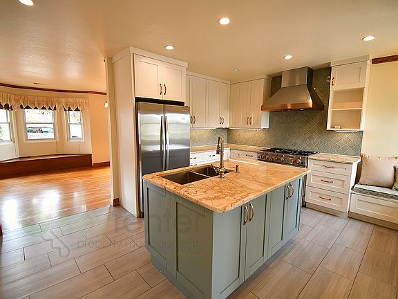 5th image of 3528 Villa Ter