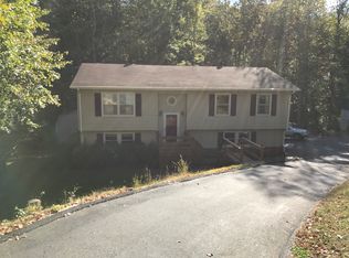 5 Edgewood Cir, Fredericksburg, VA 22405