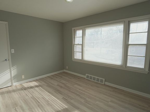 2nd image of 7501 Richmond Dr