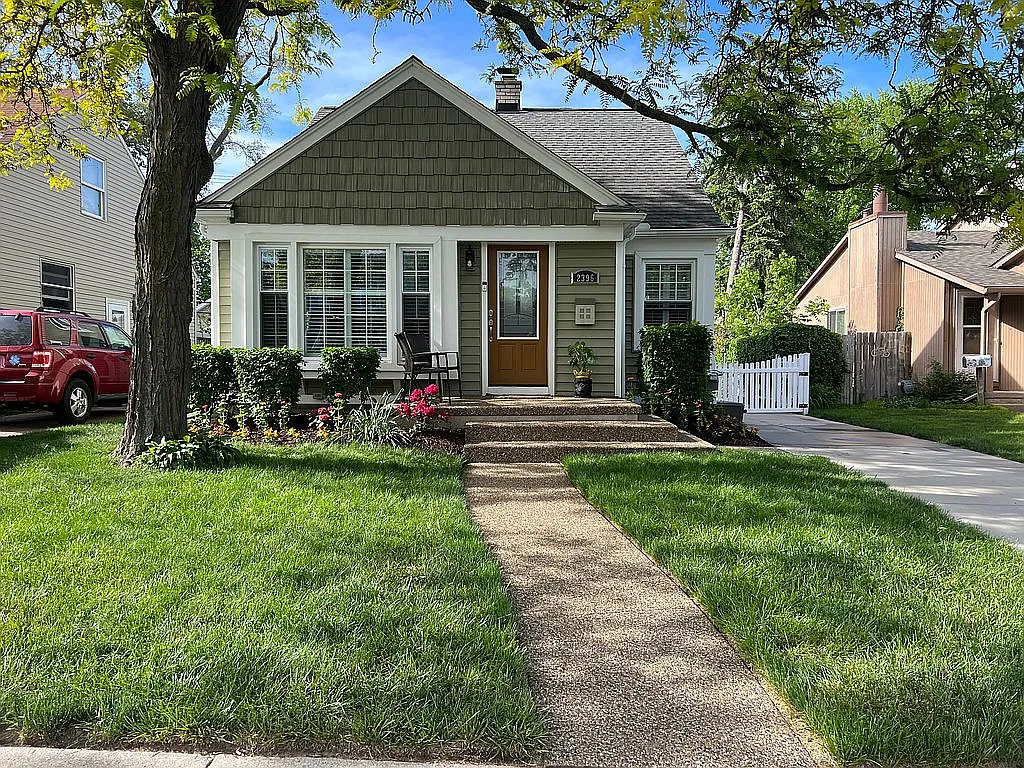 2396 Earlmont Rd photo 1