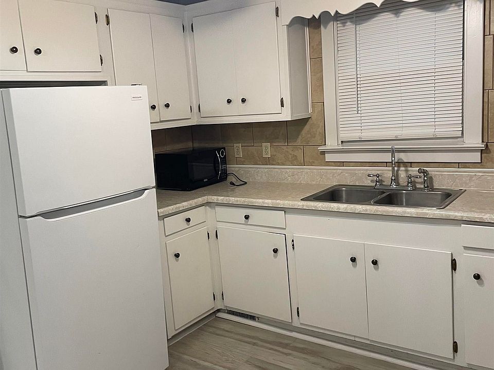 2nd image of 426 Florida St