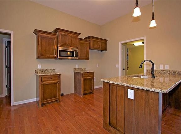 4th image of 410 Artesa Dr Lot 46