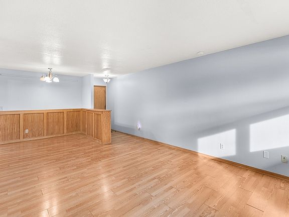 5th image of 7815 Douglas Ave APT 109