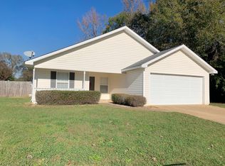 275 Peyton Ln, Moundville, AL 35474