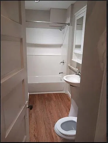 3 bed, 1168 sqft, $2,200 — Photo 2
