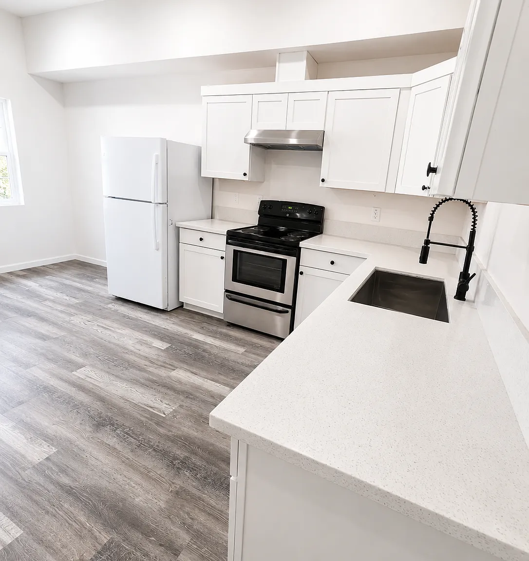 2 bed, 700 sqft, $1,700 — Photo 1