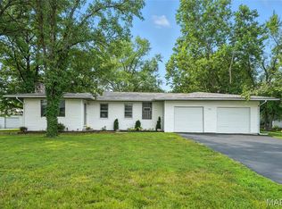 318 W 2nd St N, Wright City, MO 63390
