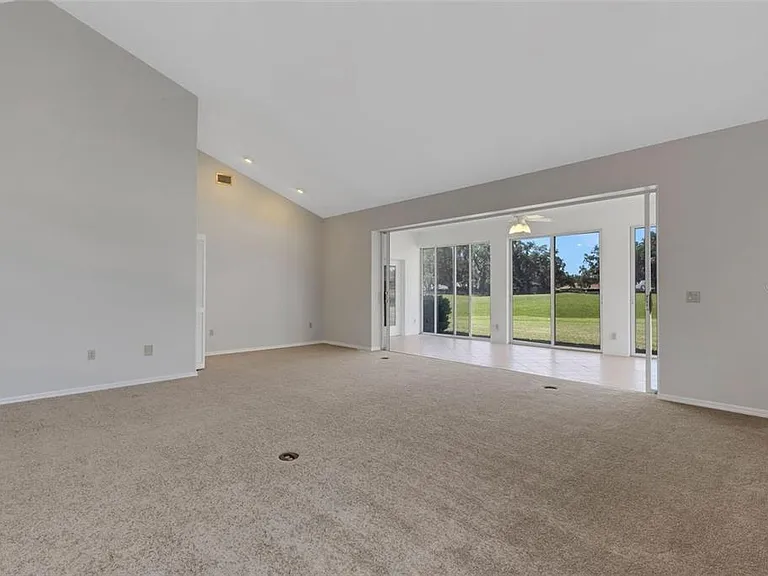 4044 Penshurst Park — Photo 7