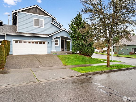 3rd image of 14181 Deerfield Drive SE