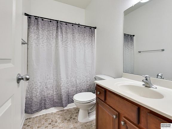 5th image of 11113 Laramie St