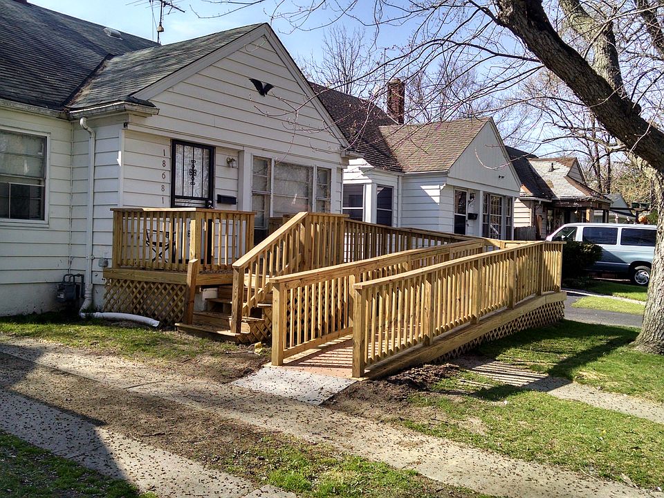 2nd image of 18681 Shiawassee Dr