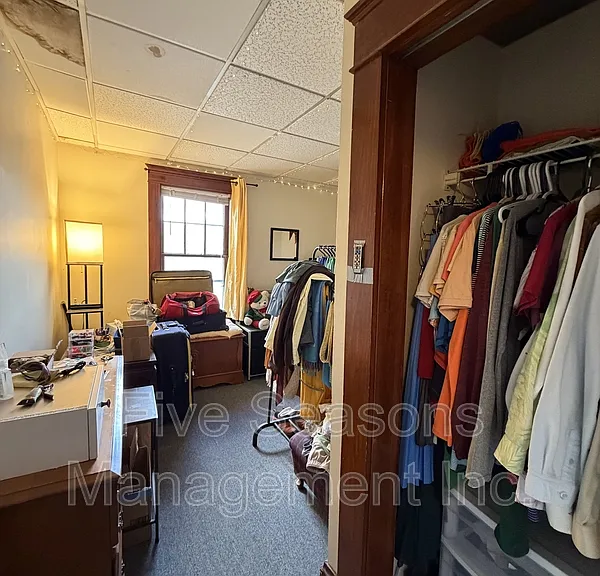 465-467 Colchester Ave #2 — Photo 12