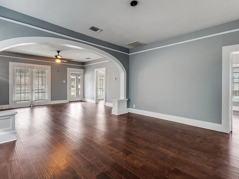 830 W Craig Pl — Photo 8