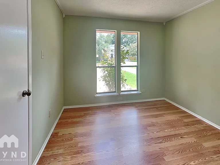 21702 Park York Dr — Photo 15