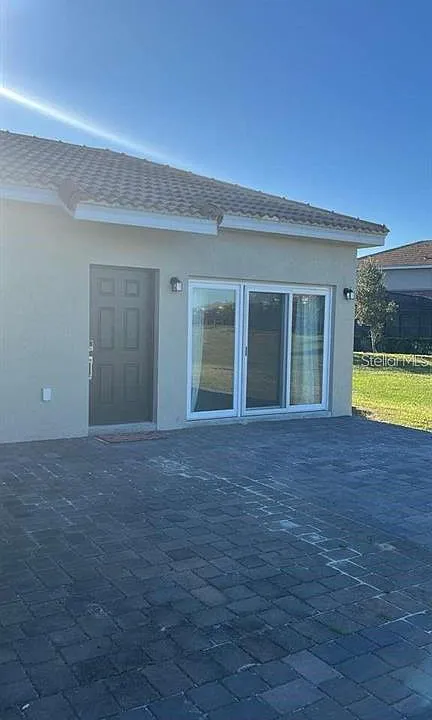 1019 Oak Bluff Dr