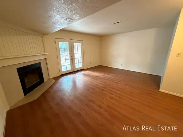 1075 Holli Springs Ln APT B, Colorado Springs, CO 80907