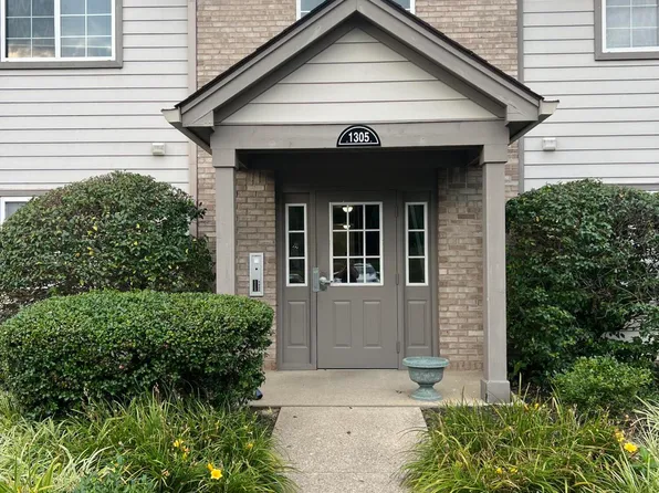 1305 Taxus Top Ln Unit 102, Middletown, KY 40243