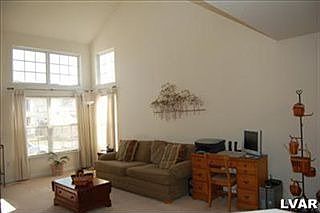 5th image of 395 Anthony Dr