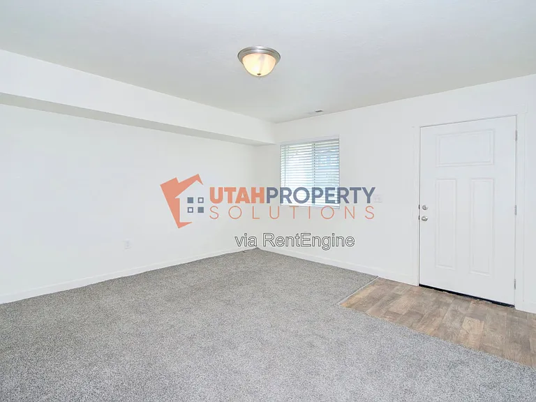 8166 N Broken Spoke Ln — Photo 5