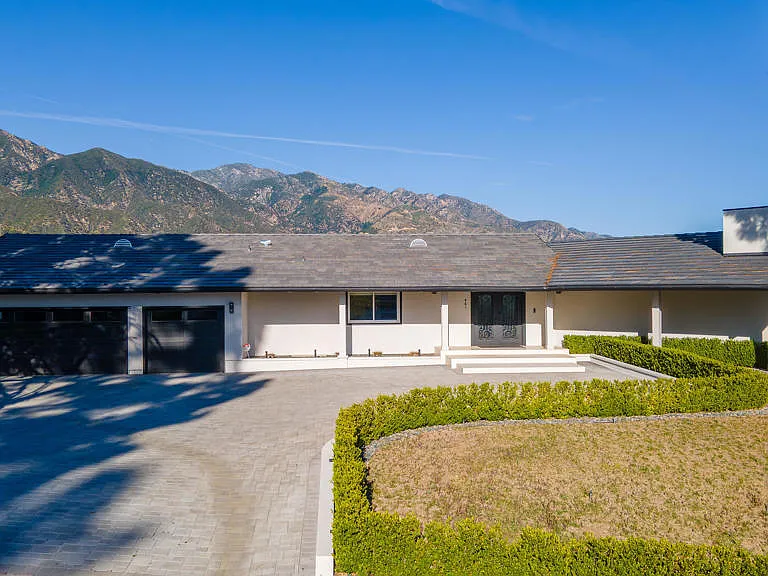 481 Starlight Crest Dr — Photo 1