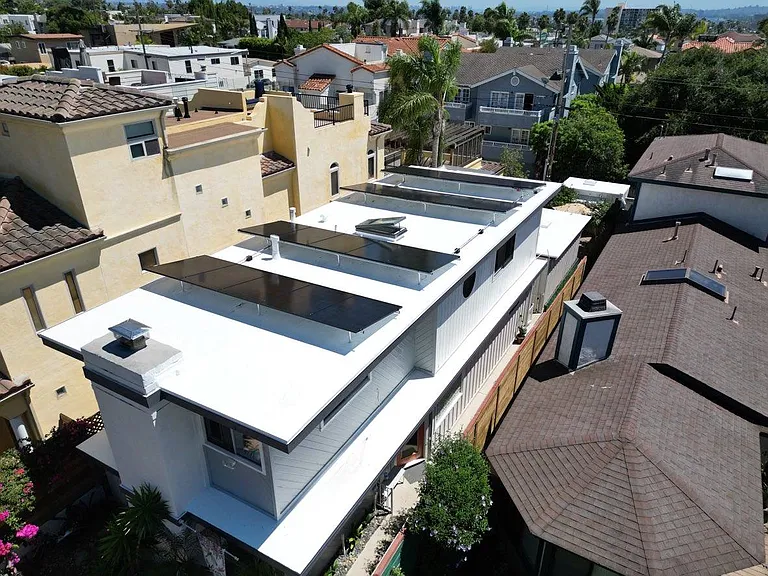 919 Archer St — Photo 2