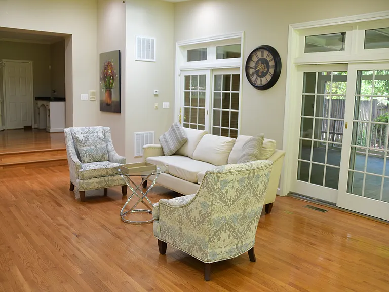 1207 Artnauman Ct — Photo 8