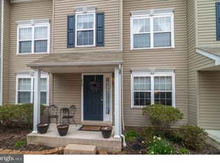 210 Fulgens Ct, Warrington, PA 18976