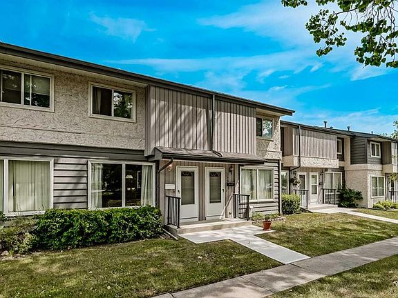2nd image of 999 Canyon Meadows Dr SW #137