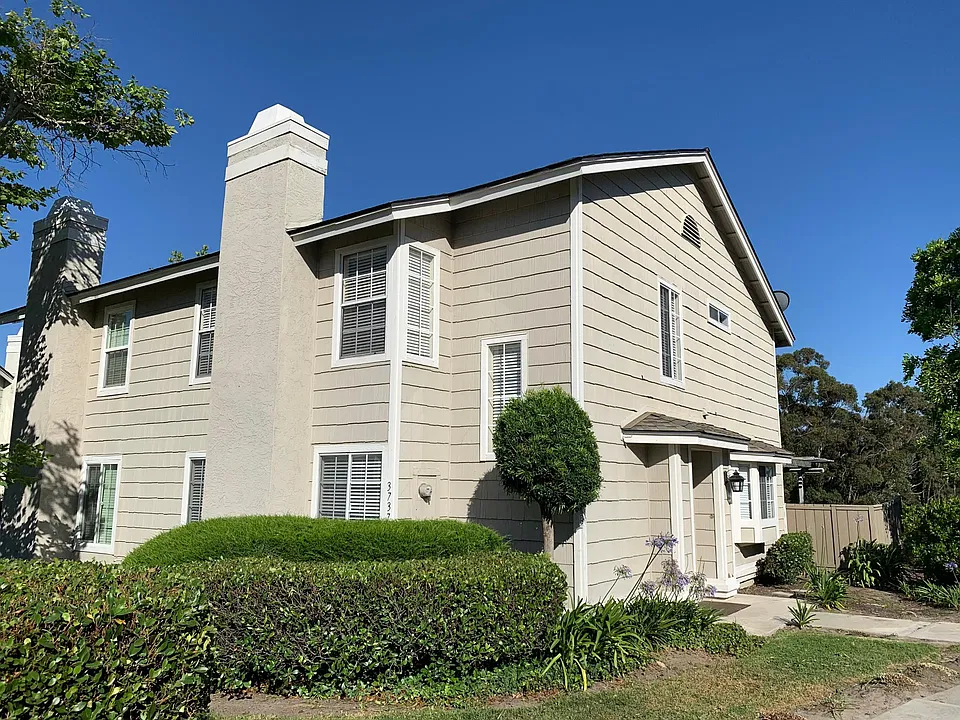 3737 Bennington Ct