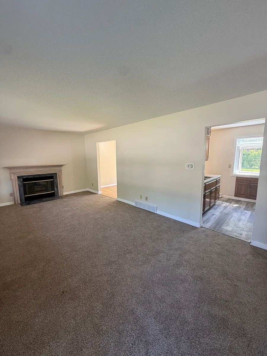 Building Photo - 3309 S Hampton Dr