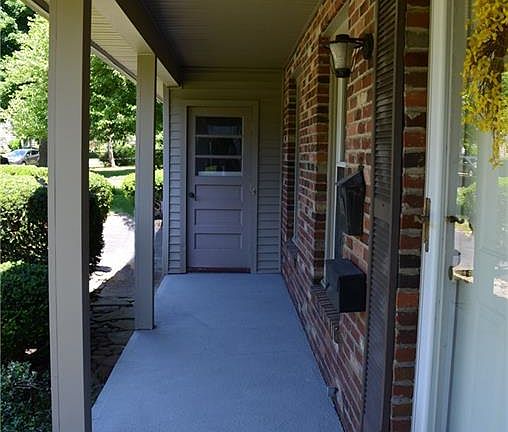 2nd image of 36 Henderson Dr