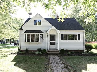 27521 Dunford Rd, Westlake, OH 44145
