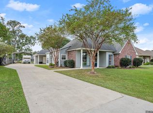 17425 Lauren Dr, Prairieville, LA 70769
