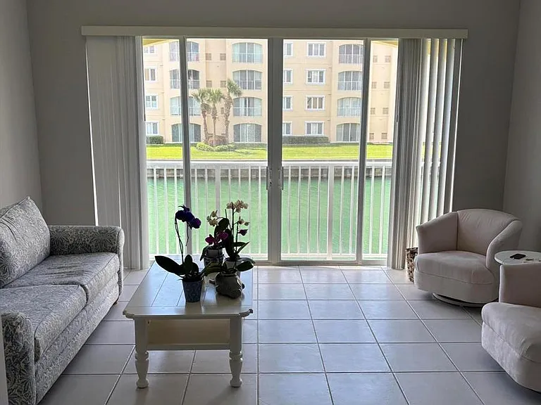 6 Harbour Isle Dr E #205 — Photo 28