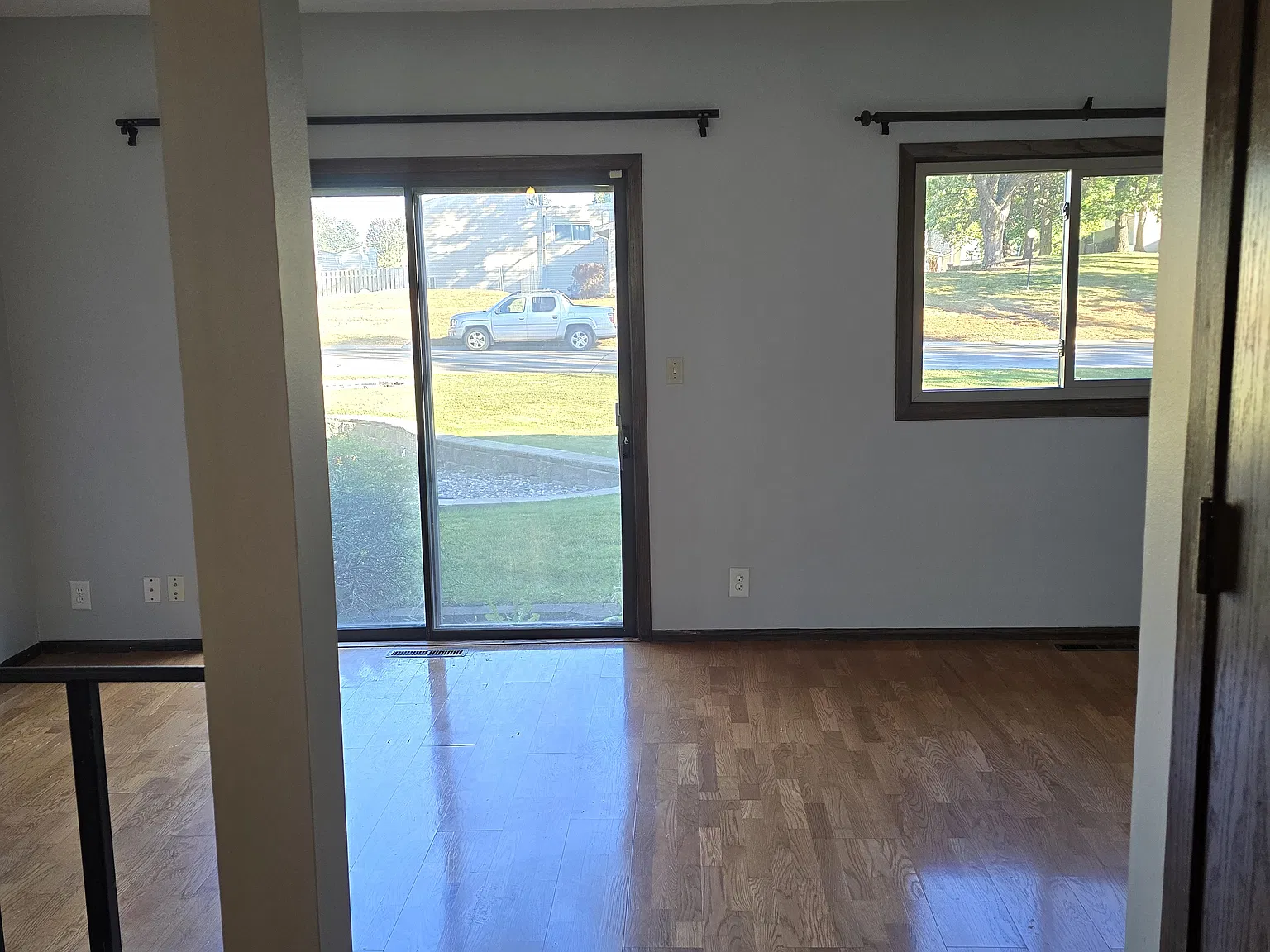 4 bed, 2.5 bath, 1630 sqft, $2,500 — Photo 2