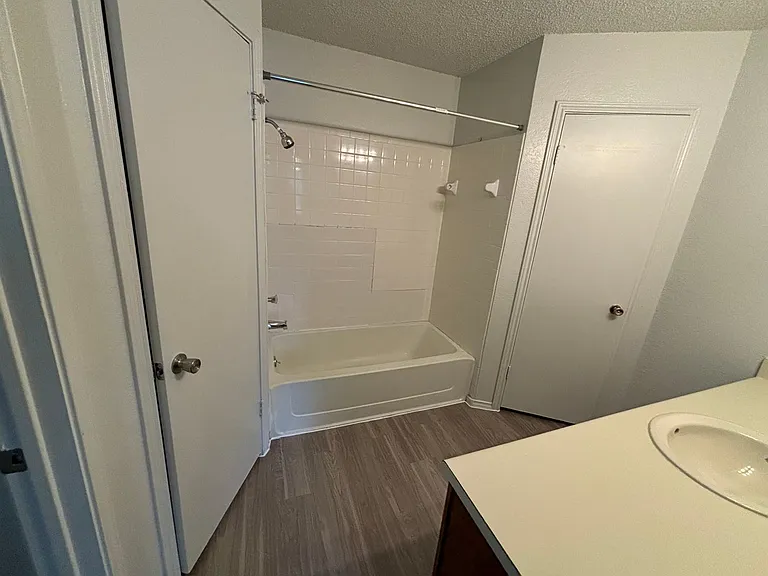 1112 Byers Ln — Photo 14