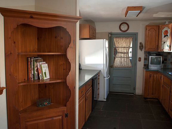 4th image of 133 Grassy Pond Dr
