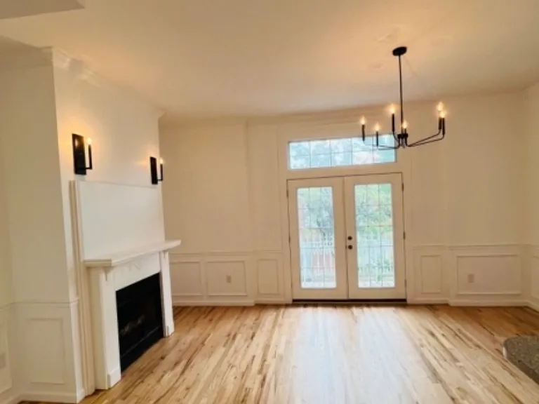 13 N Union Ave #1 — Photo 3